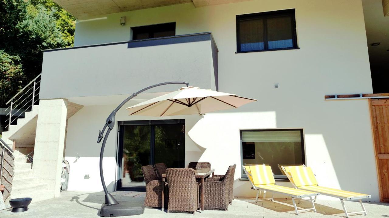 Flamind Mit Garten Und Grill